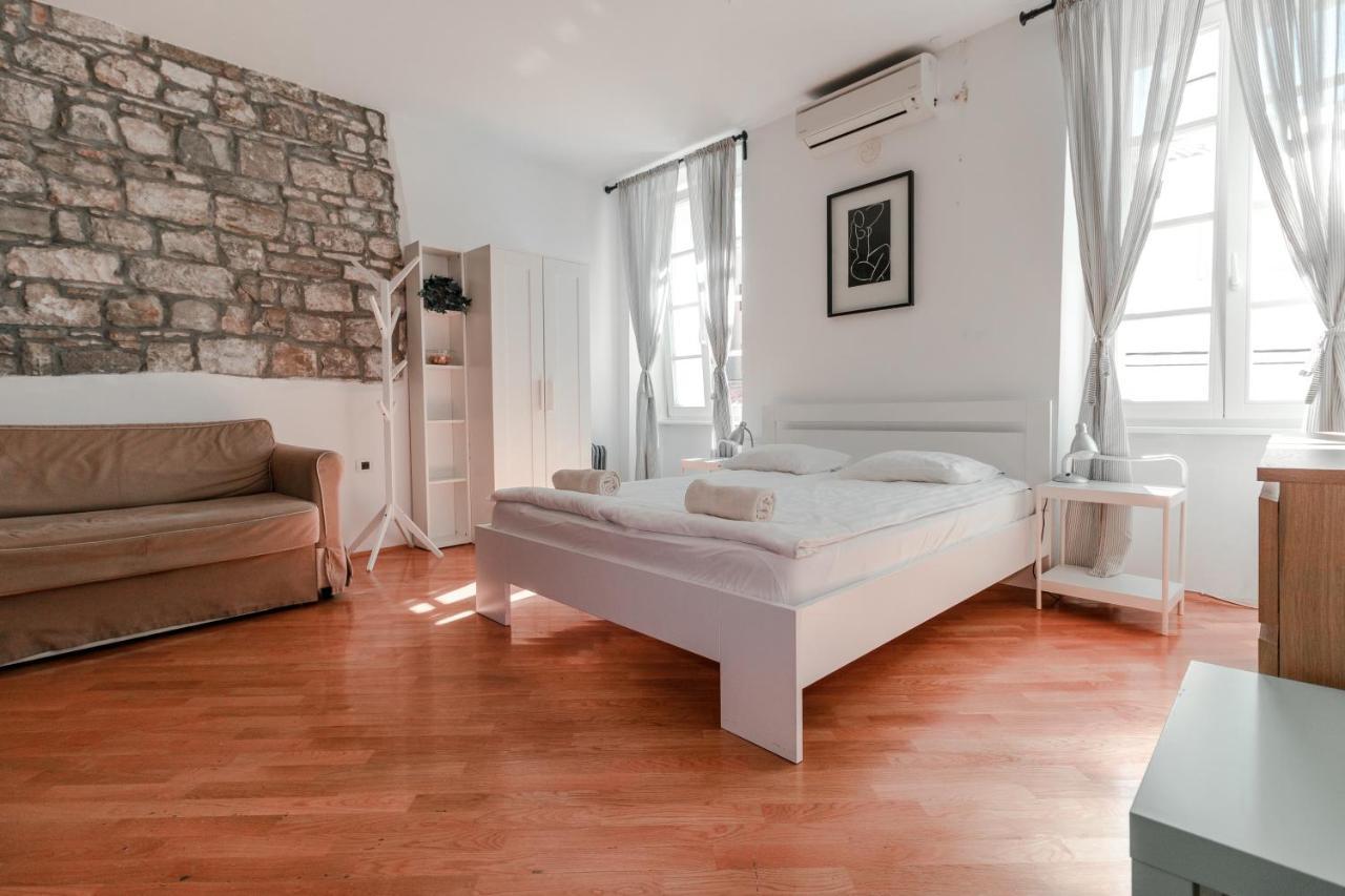 Apartments Music House Пиран Экстерьер фото