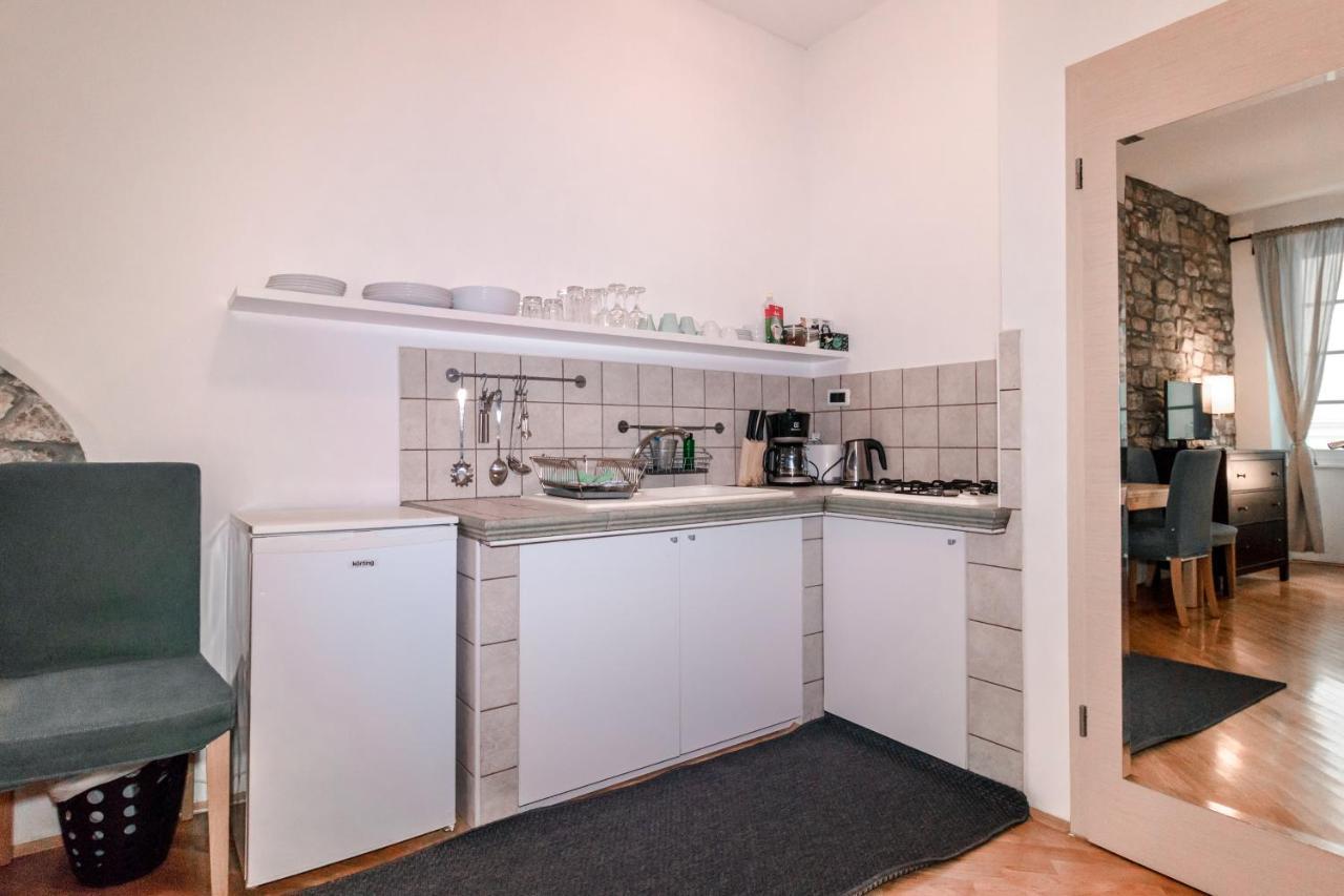 Apartments Music House Пиран Экстерьер фото