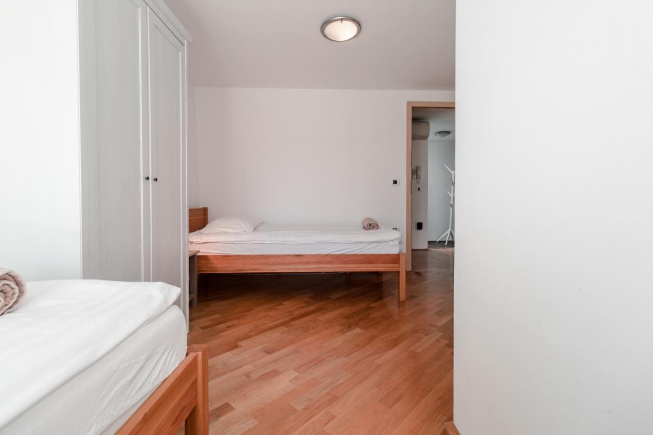 Apartments Music House Пиран Экстерьер фото
